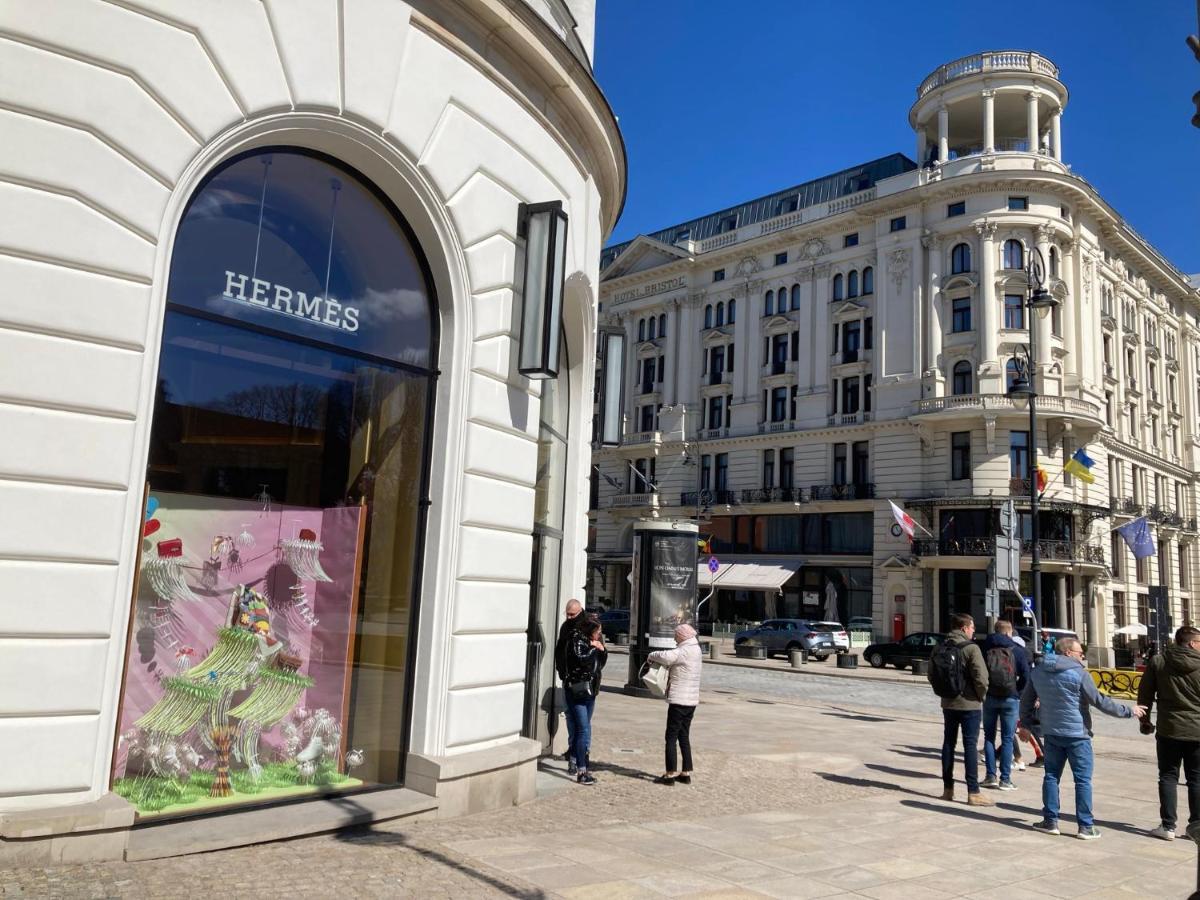 Cozy Downtown Srodmiescie Apartment: Entertainment Hub with Wi-Fi Warsaw Exterior photo